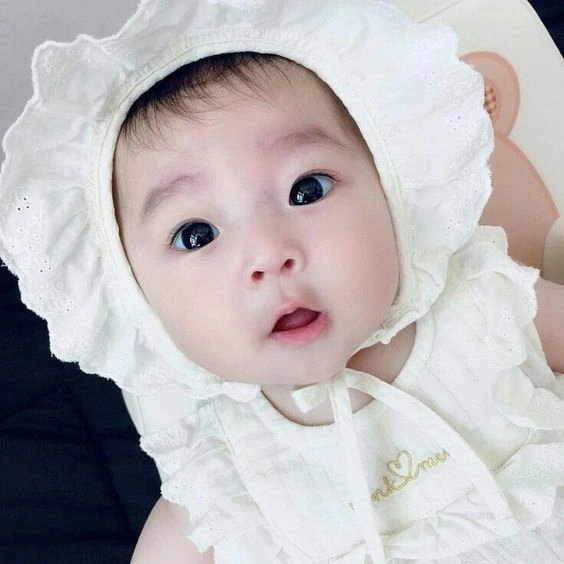 Hình ảnh em bé cute 3